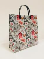 Пакет с пластмассовыми ручками (30х30+10) объемный Париж 10/50 Пакет с пластмассовыми ручками (30х30+10) объемный Париж 10/50