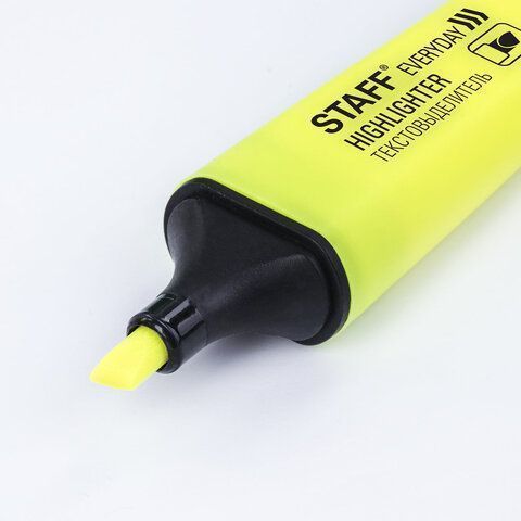 Текстмаркер желтый 1-5мм STAFF EVERYDAY 1/12 Текстмаркер желтый 1-5мм STAFF EVERYDAY 1/12