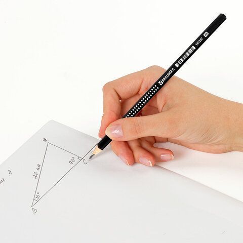 Карандаш ч/гр HB трехгранный, черный с рисунком, без резинки BRAUBERG Black&White 1/12/144 Карандаш ч/гр HB трехгранный, черный с рисунком, без резинки BRAUBERG Black&White 1/12/144