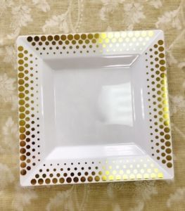 Тарелка пластиковая квадратная 165х165мм золотой декор Complement (6шт) 1/20 Тарелка пластиковая квадратная 165х165мм золотой декор Complement (6шт) 1/20